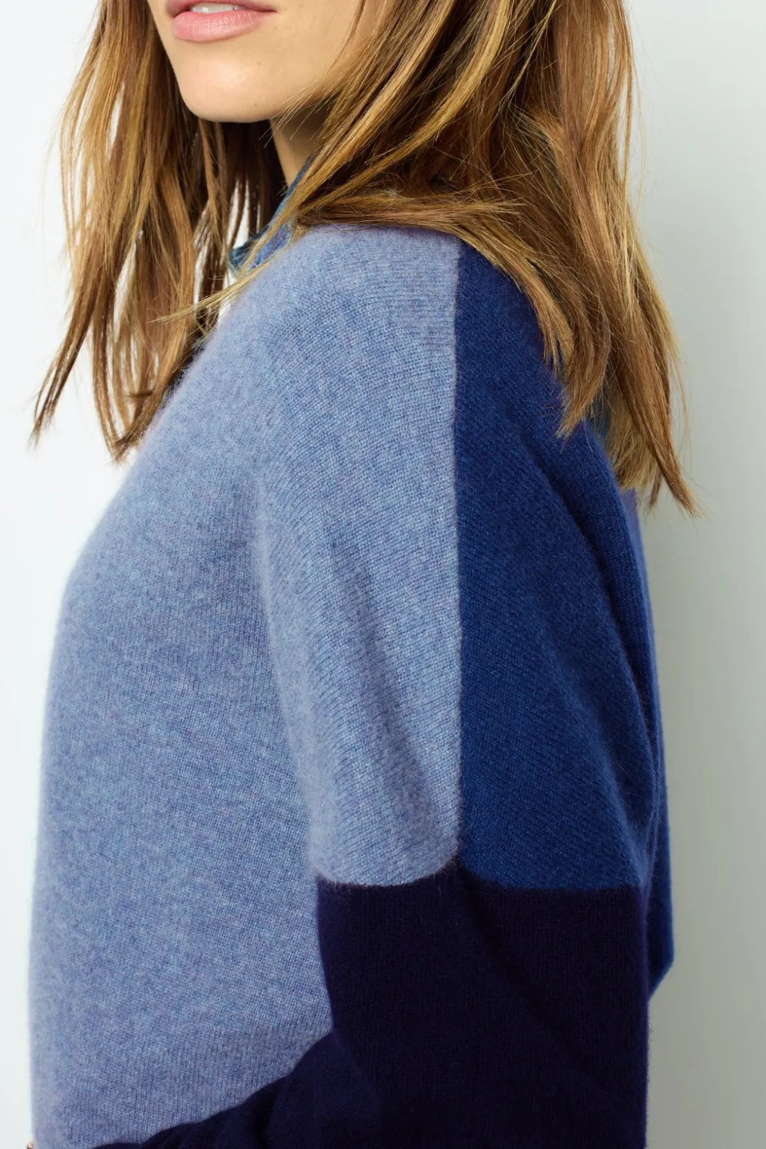 Gerard Darel Color block cashmere V-neck sweater - JALYA | Knitwear
