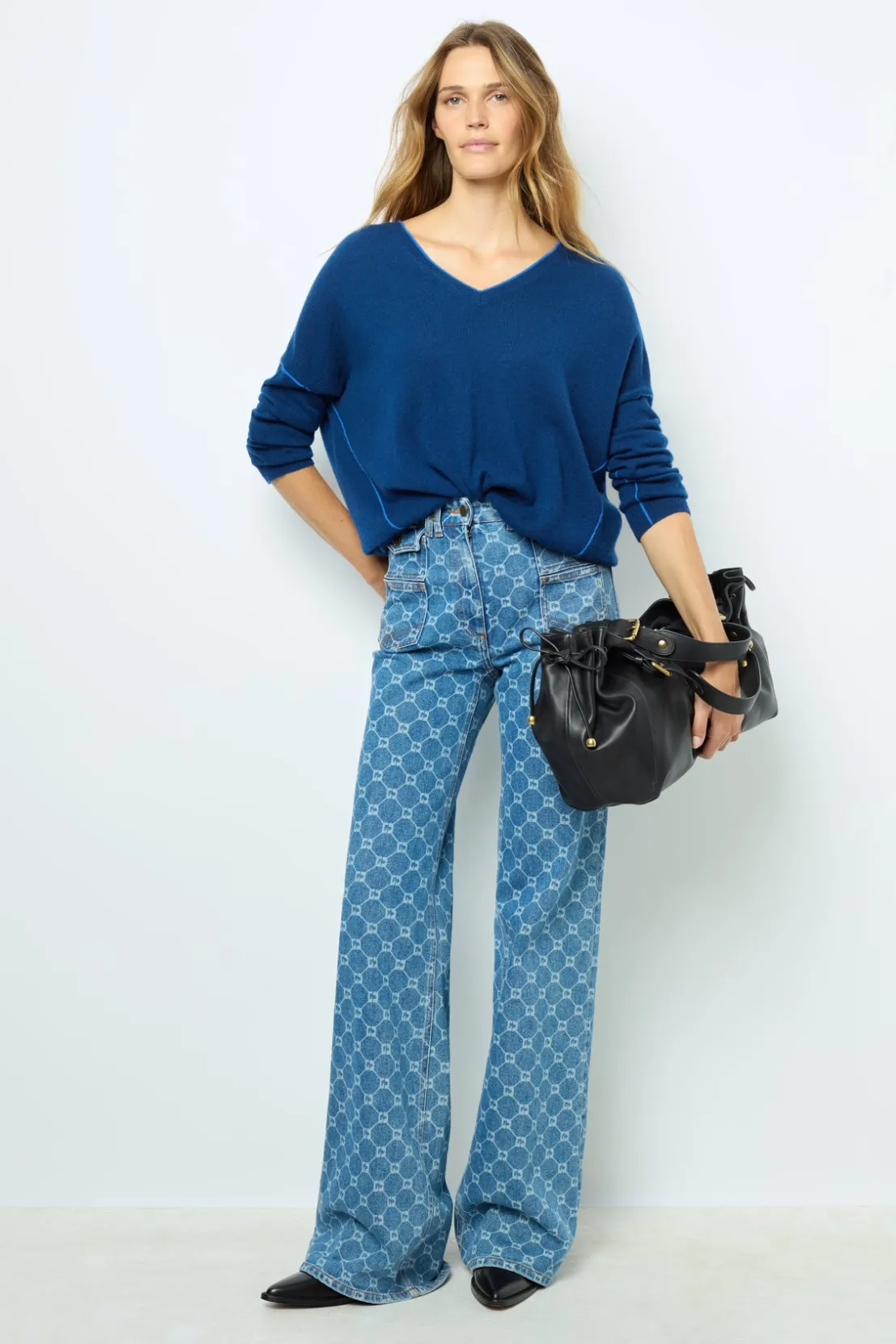 Gerard Darel V-neck cashmere sweater with colored seams - LYME | Knitwear